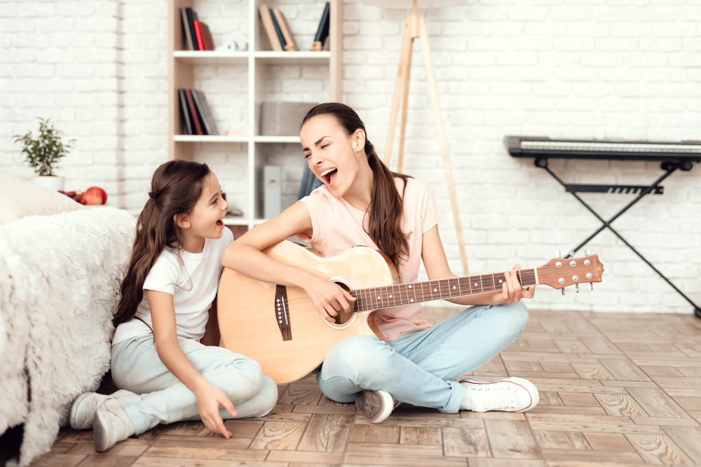 mother daughter singing